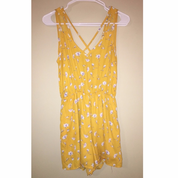 Romper - Picture 1 of 3